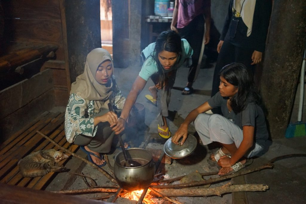 Pendampingan Di Kampung Adat Prai Ijing